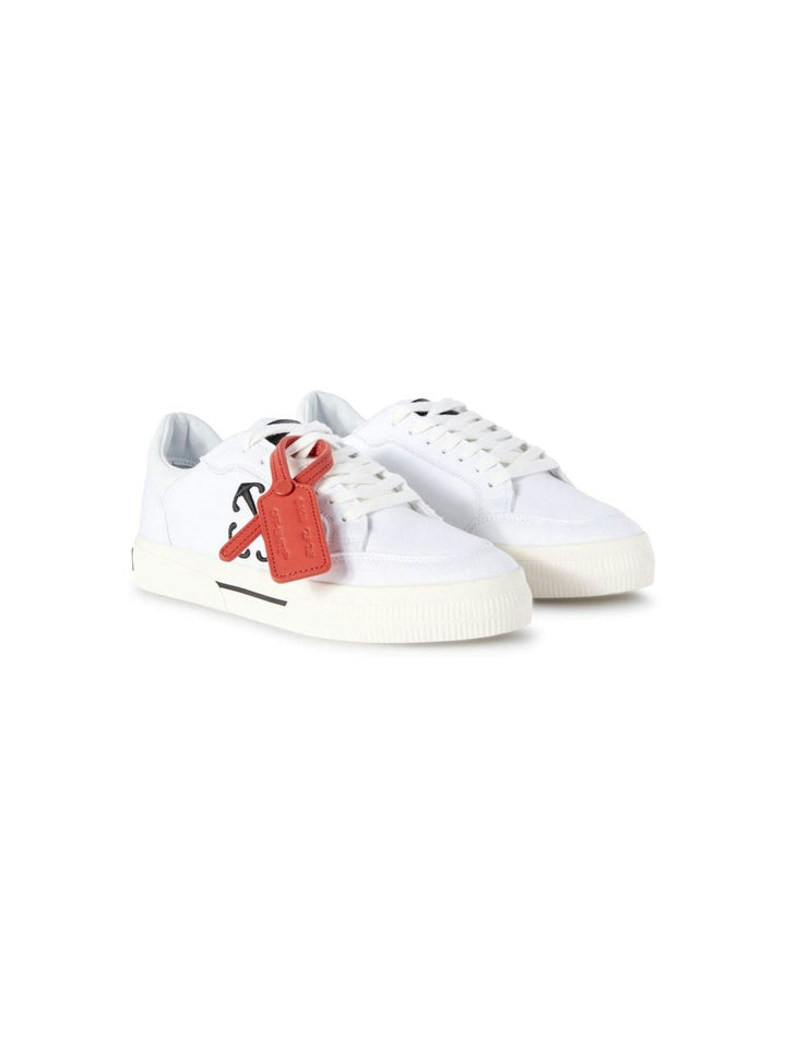 LOW  VULCANIZED SNEAKER