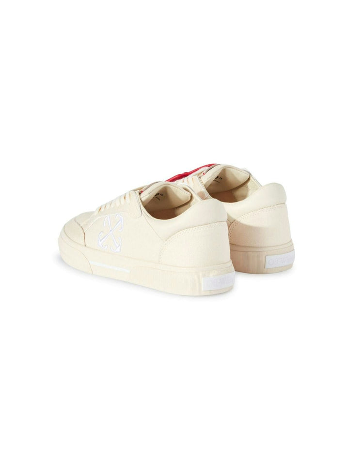 LOW VULCANIZEC SNEAKER