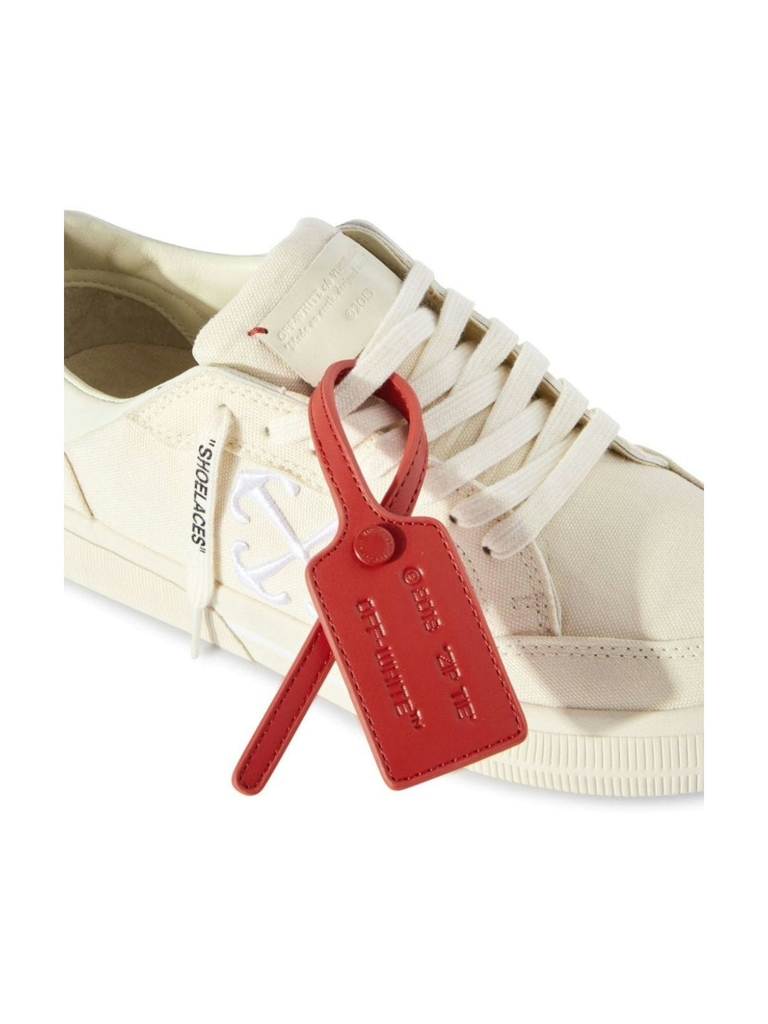 LOW VULCANIZEC SNEAKER