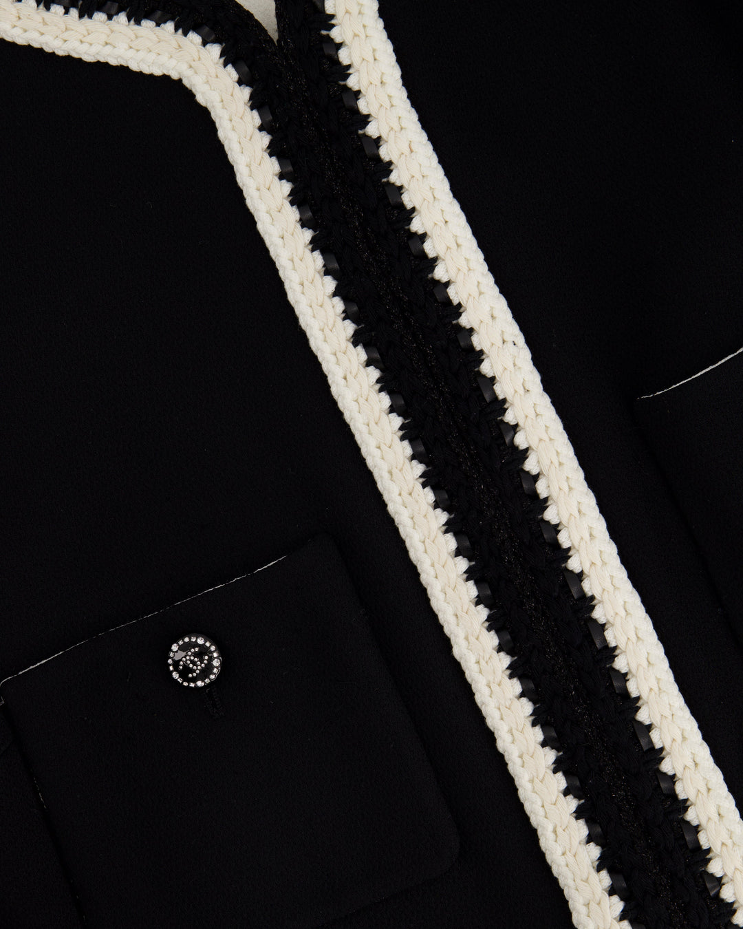 *SUPER HOT* Top Quality Chanel 22C Black, White Metallic Tweed Trim Silk Jacket and Wide-Leg Trouser Set with Crystal CC Logo Detail Size FR 42-44 (UK 14-16) Jacket RRP ¬£5,420