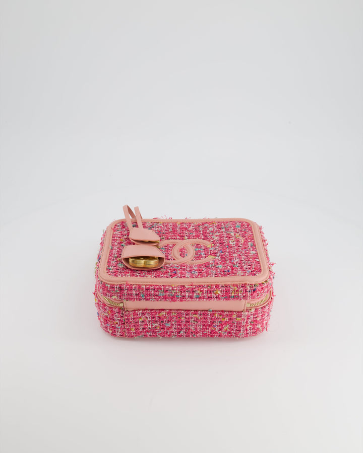 *SUPER HOT* Top Quality Chanel Pink Medium CC Filigree Vanity Case Bag in Tweed with Brushed Gold Hardware and Chain Detail