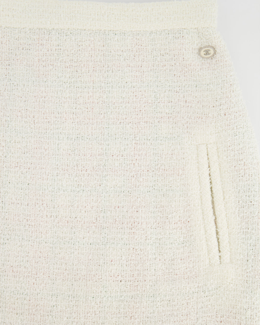 Top Quality Chanel Cream Tweed Mini Skirt with CC Logo Detailing Size FR 36 (UK 8)