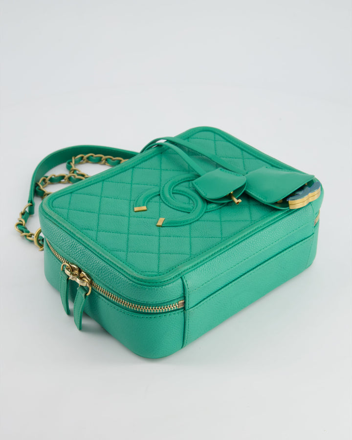 *HOT* Top Quality Chanel Mint Green Medium CC Vanity Case Bag in Caviar Leather with Brushed Gold Hardware