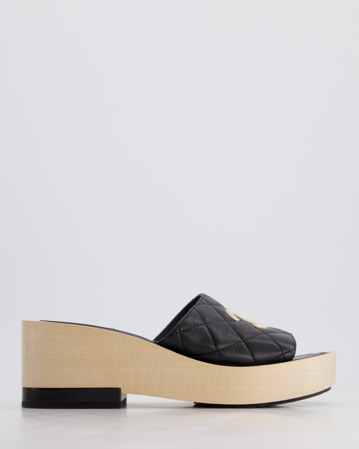 *HOT* Top Quality Chanel Black Wooden Mules in Lambskin Leather with Cream CC Logo Detail Size EU 40