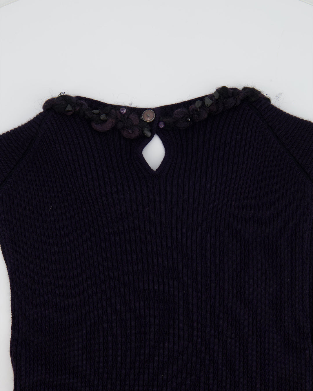 Top Quality Chanel Purple Cashmere Silk Blend Sleeveless Top with Stone-Embellished Collar Size FR 40 (UK 12)