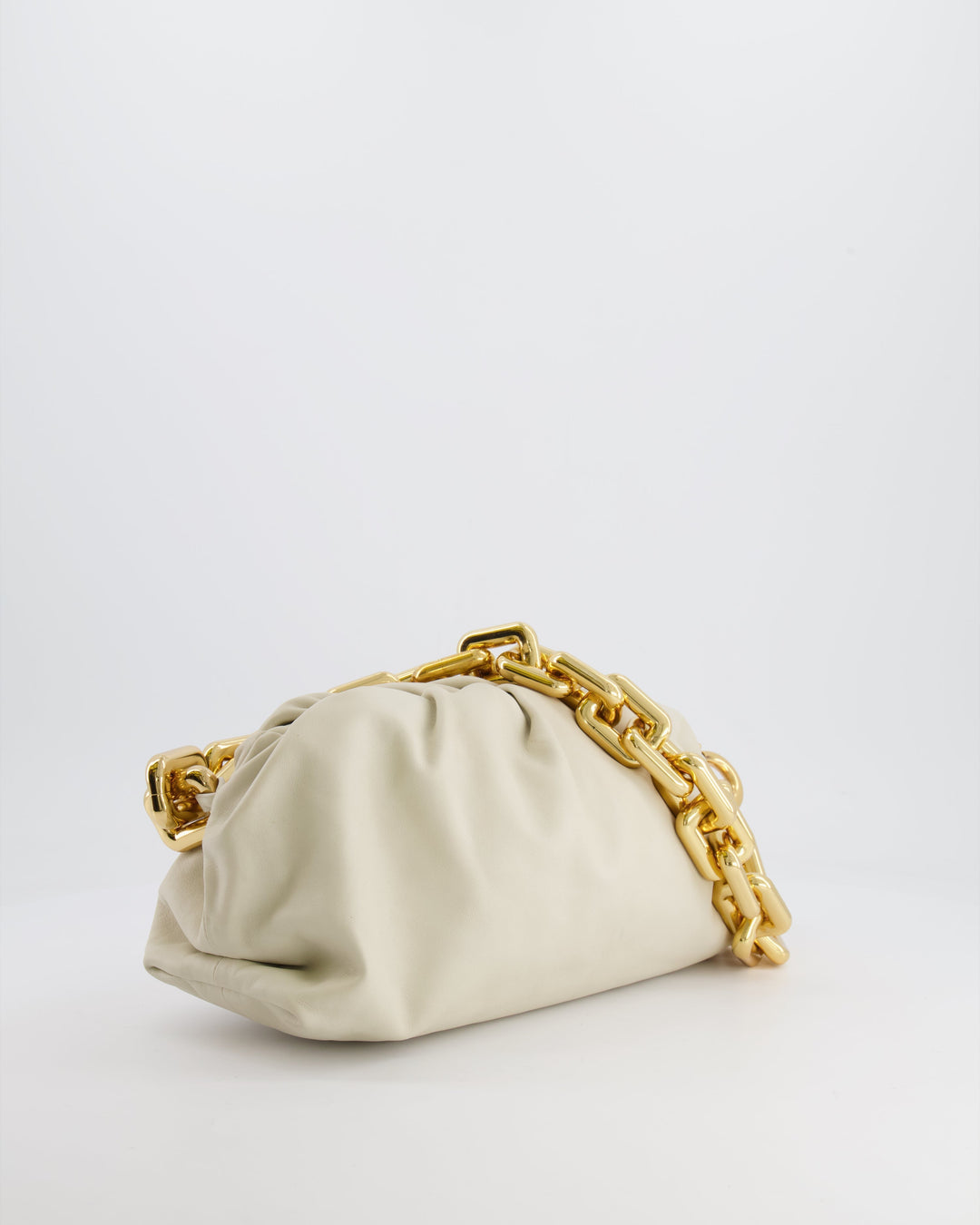 *FIRE PRICE* Top Quality Bottega Veneta Cream Leather Chain Pouch Bag with Gold Hardware RRP £2,850