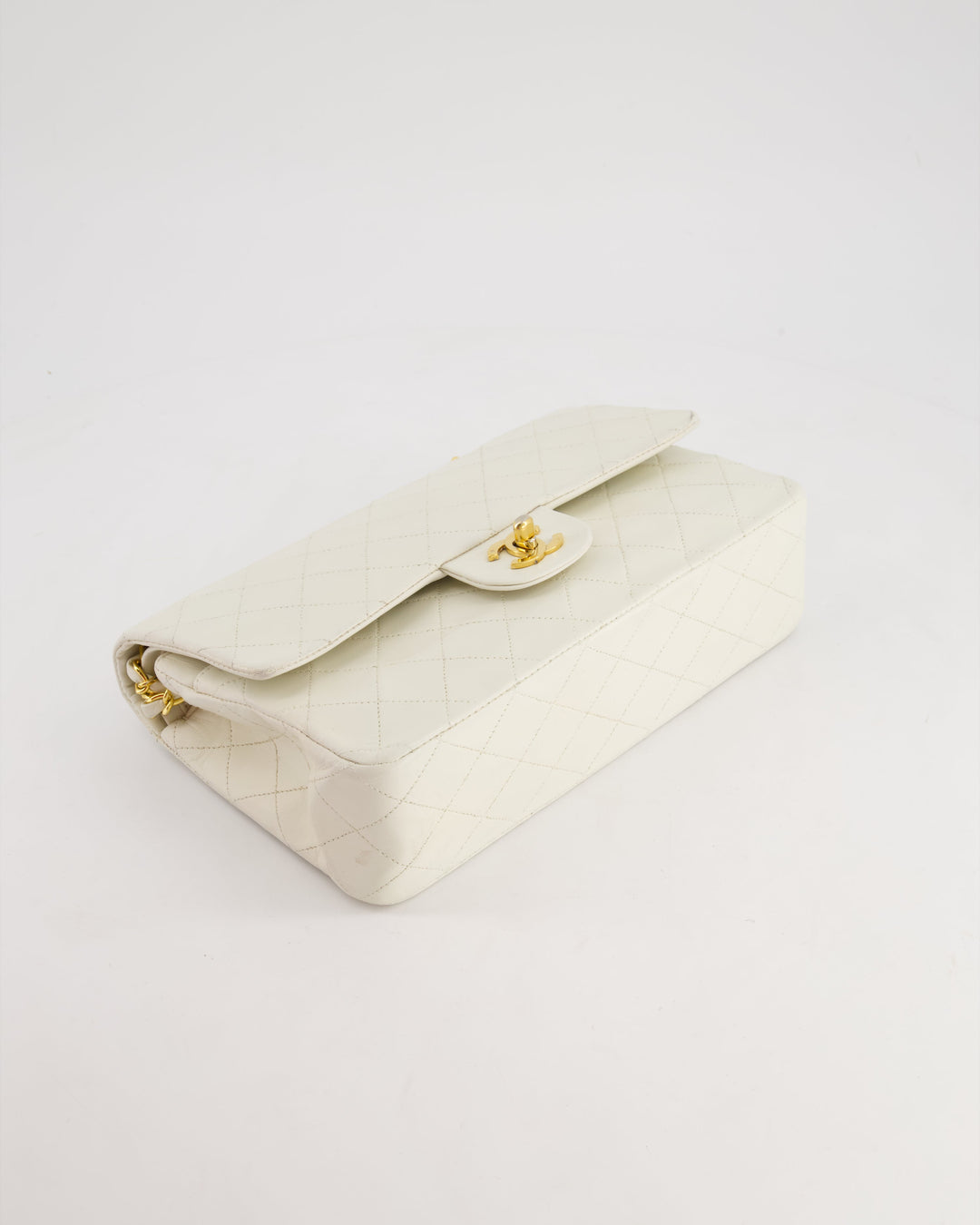 *FIRE PRICE* Top Quality Chanel Vintage White Medium Classic Double Flap Bag in Lambskin Leather with 24K Gold Hardware