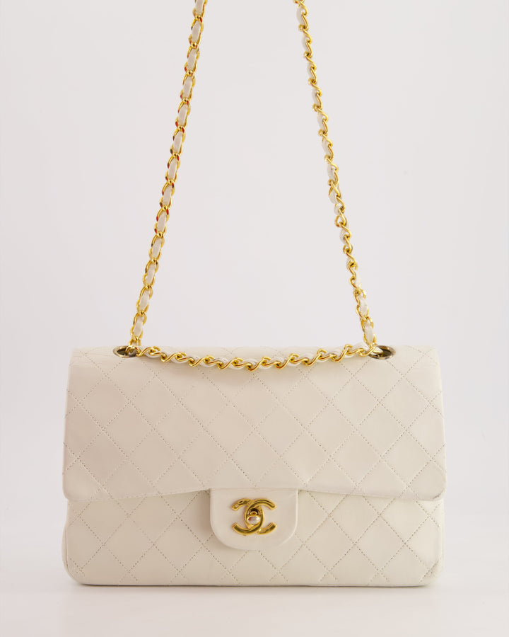*FIRE PRICE* Top Quality Chanel Vintage White Medium Classic Double Flap Bag in Lambskin Leather with 24K Gold Hardware