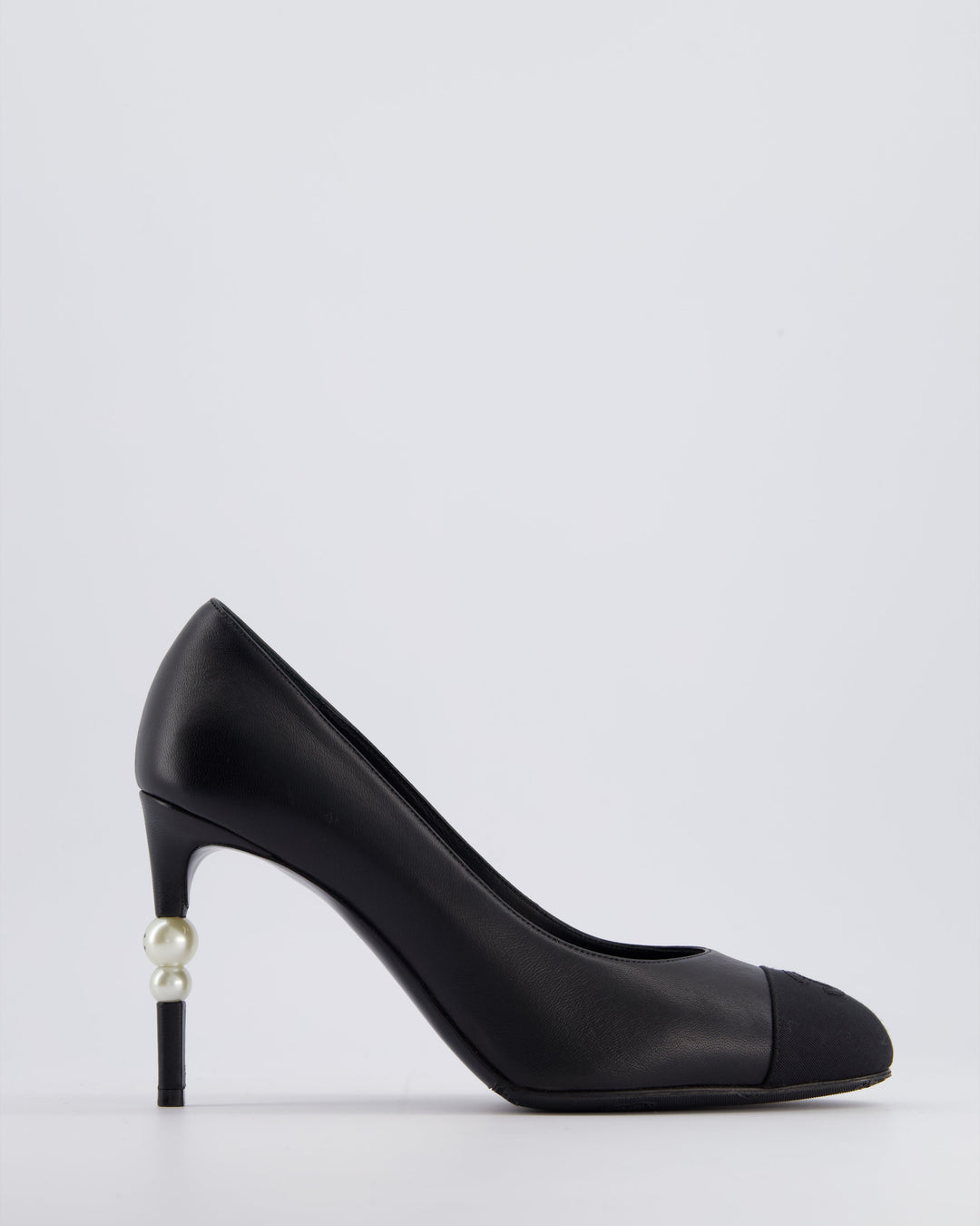 *HOT* Top Quality Chanel Black Leather Pumps with Pearls & CC Logo Details Size EU 40C