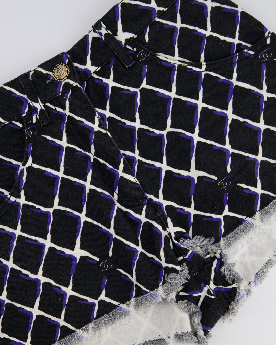 Top Quality Chanel Black Denim Mini Shorts with Quilted Print in Blue & White with Anchor Button Detail Size FR 34 (UK 6)