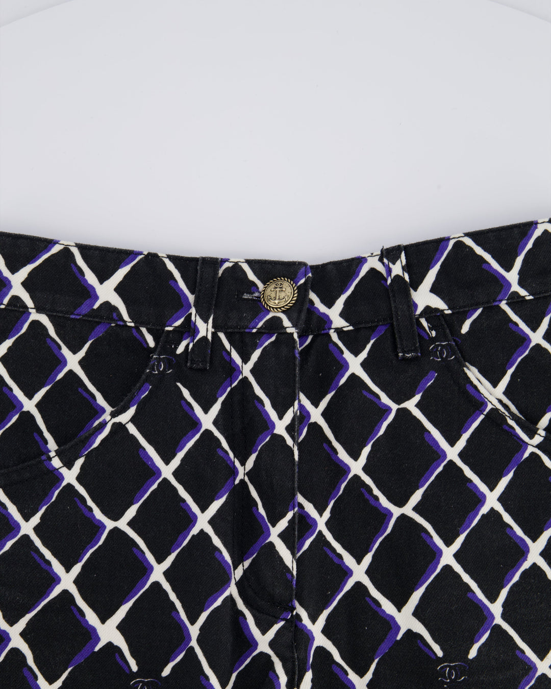 Top Quality Chanel Black Denim Mini Shorts with Quilted Print in Blue & White with Anchor Button Detail Size FR 34 (UK 6)