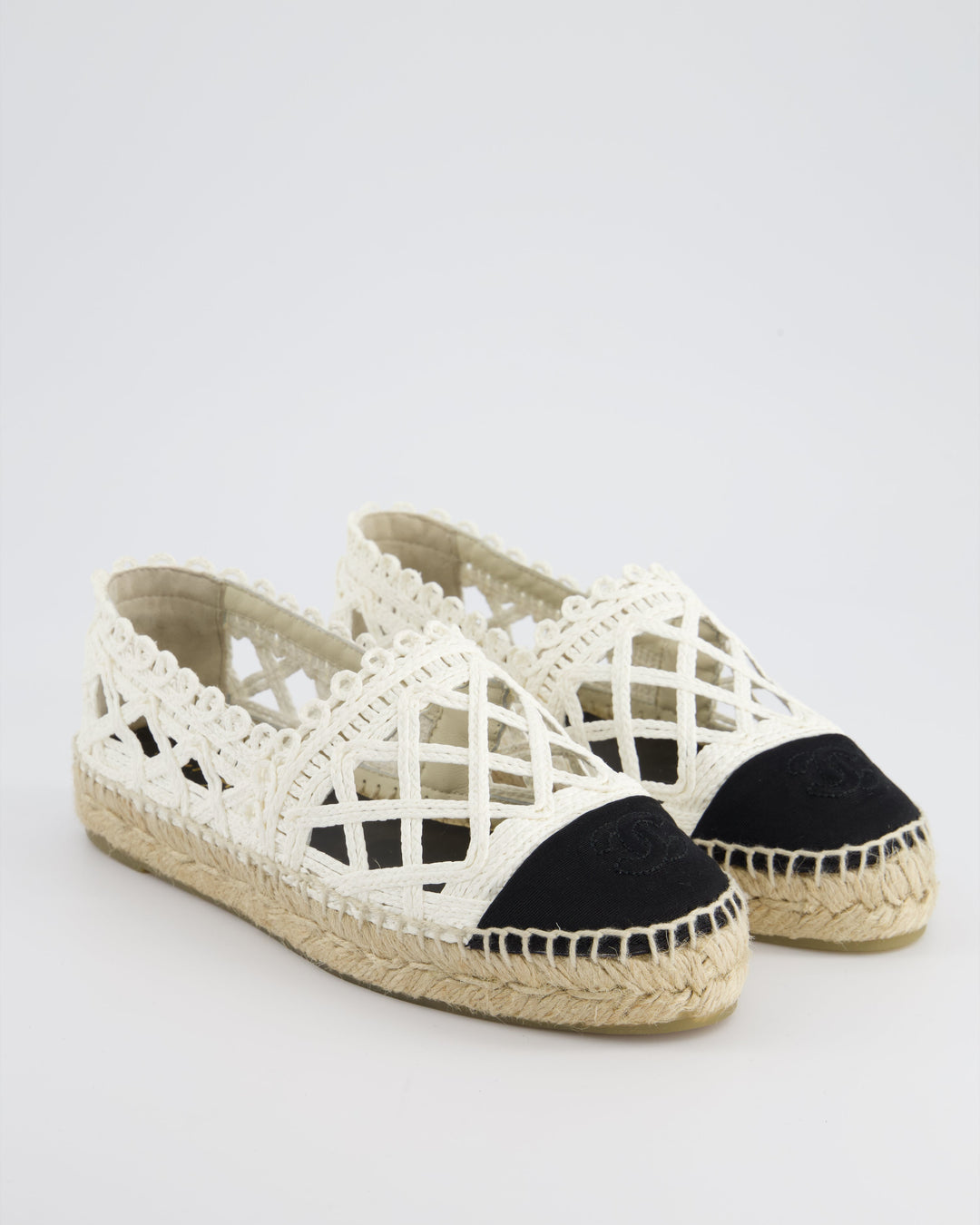 Top Quality Chanel White Crochet Raffia Espadrille with CC Logo Detail Size EU 36
