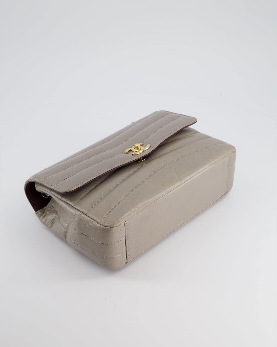Top Quality Chanel Light Grey Chevron Miroir Flap Bag in Distressed Calfskin Leather with Champagne Gold Hardware