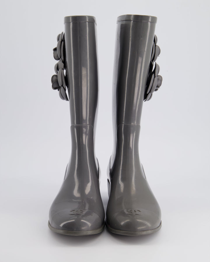 Top Quality Chanel Stone Grey Rubber Rain Boots with Camelia & CC Logo Detail Size EU 37