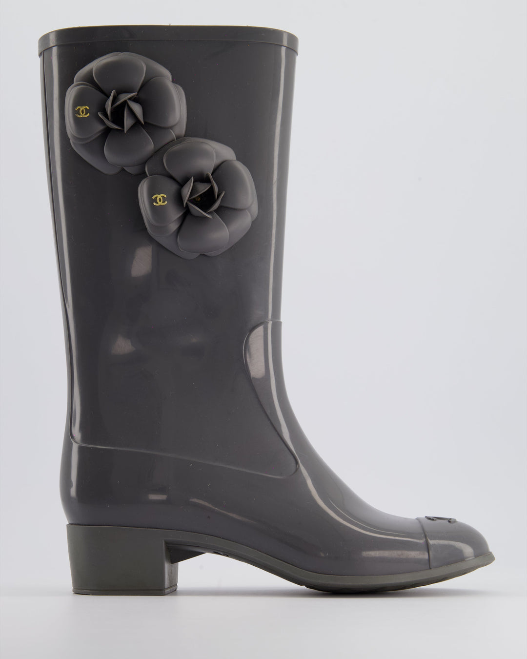 Top Quality Chanel Stone Grey Rubber Rain Boots with Camelia & CC Logo Detail Size EU 37