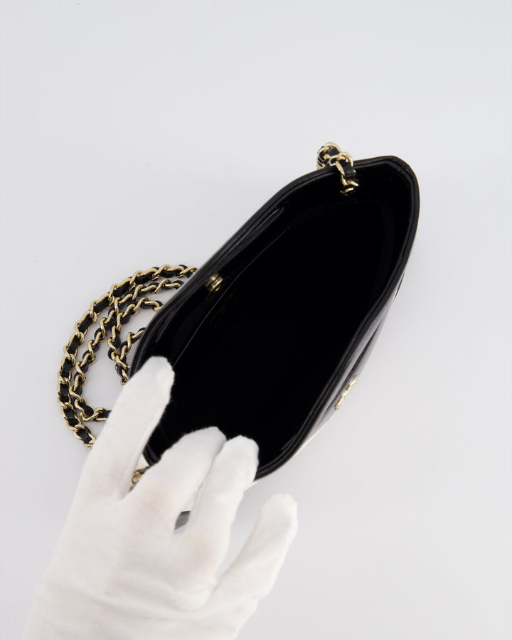 Top Quality Chanel Mini 31 Clutch Bag with Chain in Black and White Shiny Calfskin Leather with Champagne Gold Hardware