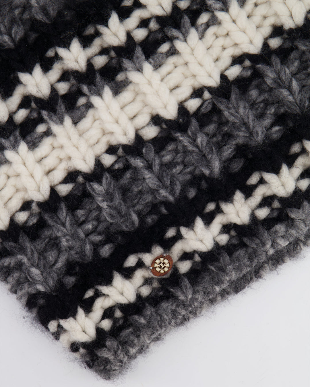 Top Quality Chanel Black and White Striped Knit Collar Scarf with Logo Detail Size S (UK 8)