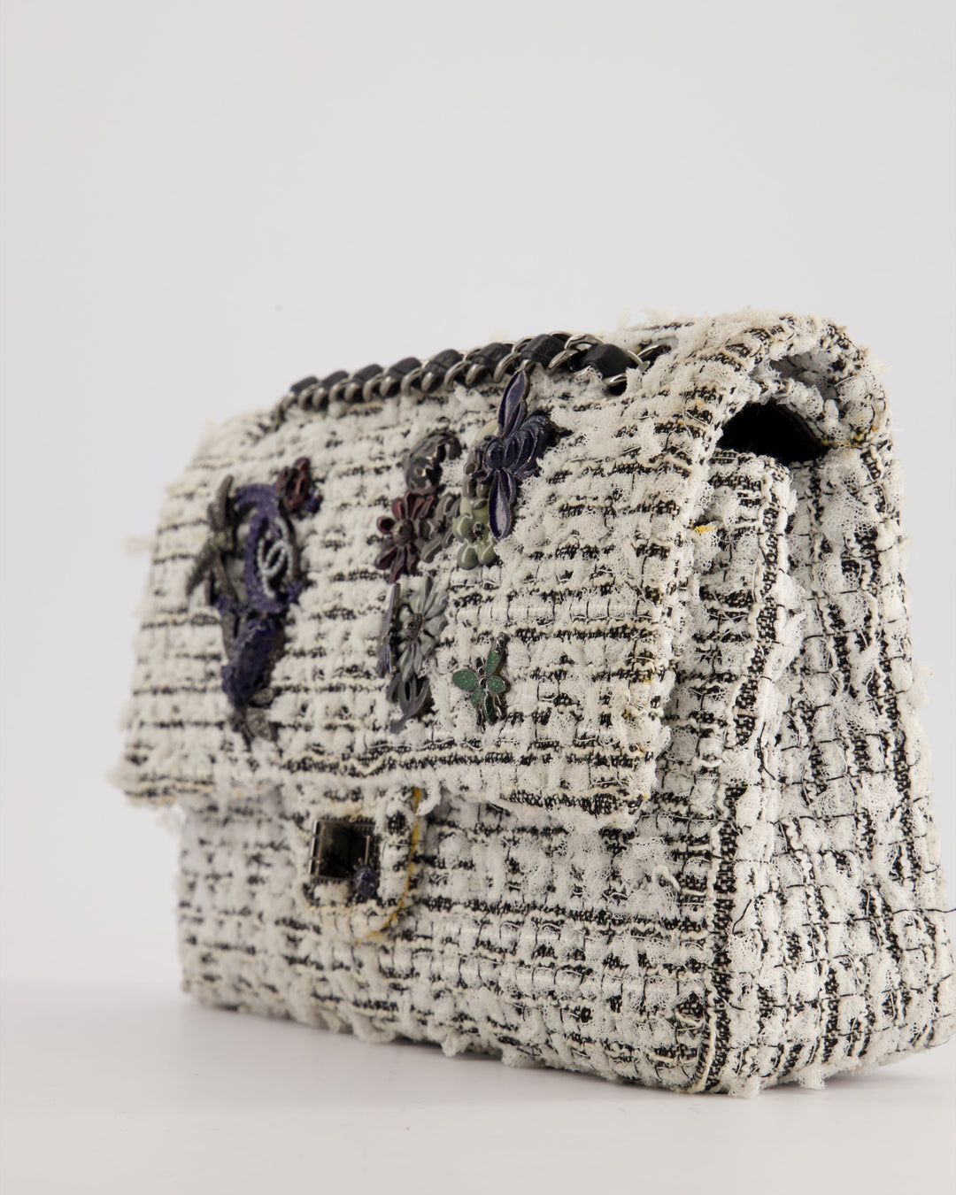 Top Quality Chanel White and Black Tweed Medium Reissue Double Flap Bag with Embellished Detail and Gun-Metal Hardware RRP ¬£8,180