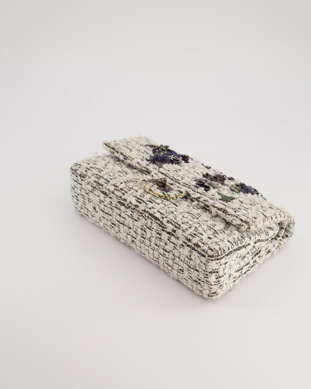 Top Quality Chanel White and Black Tweed Medium Reissue Double Flap Bag with Embellished Detail and Gun-Metal Hardware RRP ¬£8,180