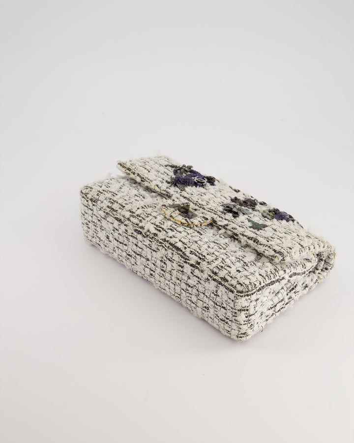 Top Quality Chanel White and Black Tweed Medium Reissue Double Flap Bag with Embellished Detail and Gun-Metal Hardware RRP ¬£8,180