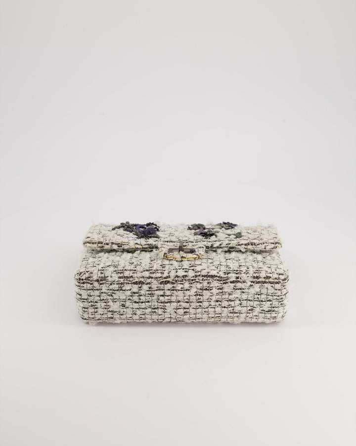 Top Quality Chanel White and Black Tweed Medium Reissue Double Flap Bag with Embellished Detail and Gun-Metal Hardware RRP ¬£8,180