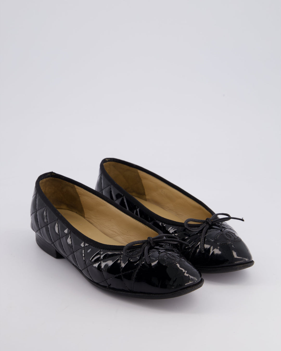 Top Quality Chanel Black Patent Quilted Ballet Flats with CC Logo Size EU 37C
