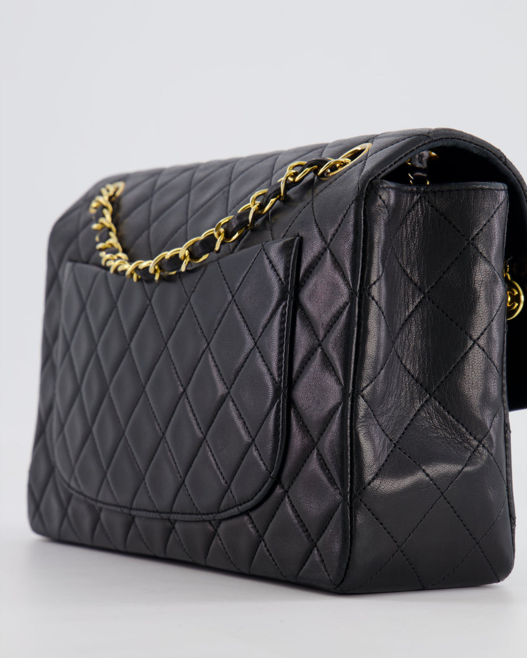 Top Quality Chanel Vintage Black Medium Classic Single Flap Bag in Lambskin Leather with 24K Gold Hardware