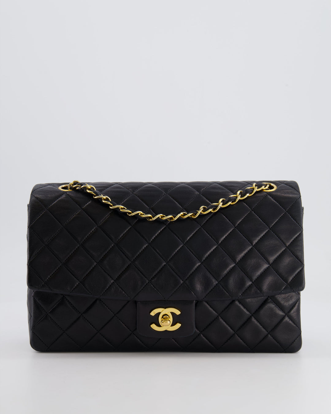 Top Quality Chanel Vintage Black Medium Classic Single Flap Bag in Lambskin Leather with 24K Gold Hardware