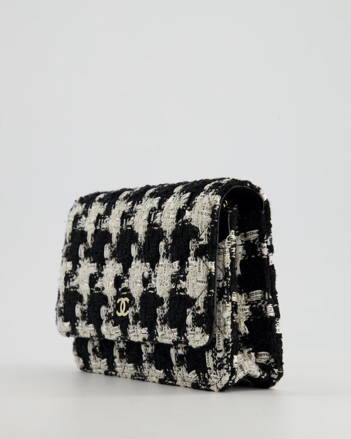 *HOT* Top Quality Chanel Black & White Houndstooth Wallet on Chain Bag in Tweed with Champagne Gold Hardware