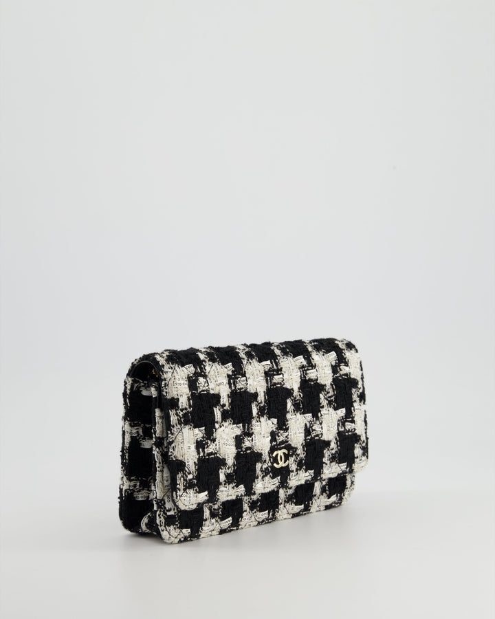 *HOT* Top Quality Chanel Black & White Houndstooth Wallet on Chain Bag in Tweed with Champagne Gold Hardware