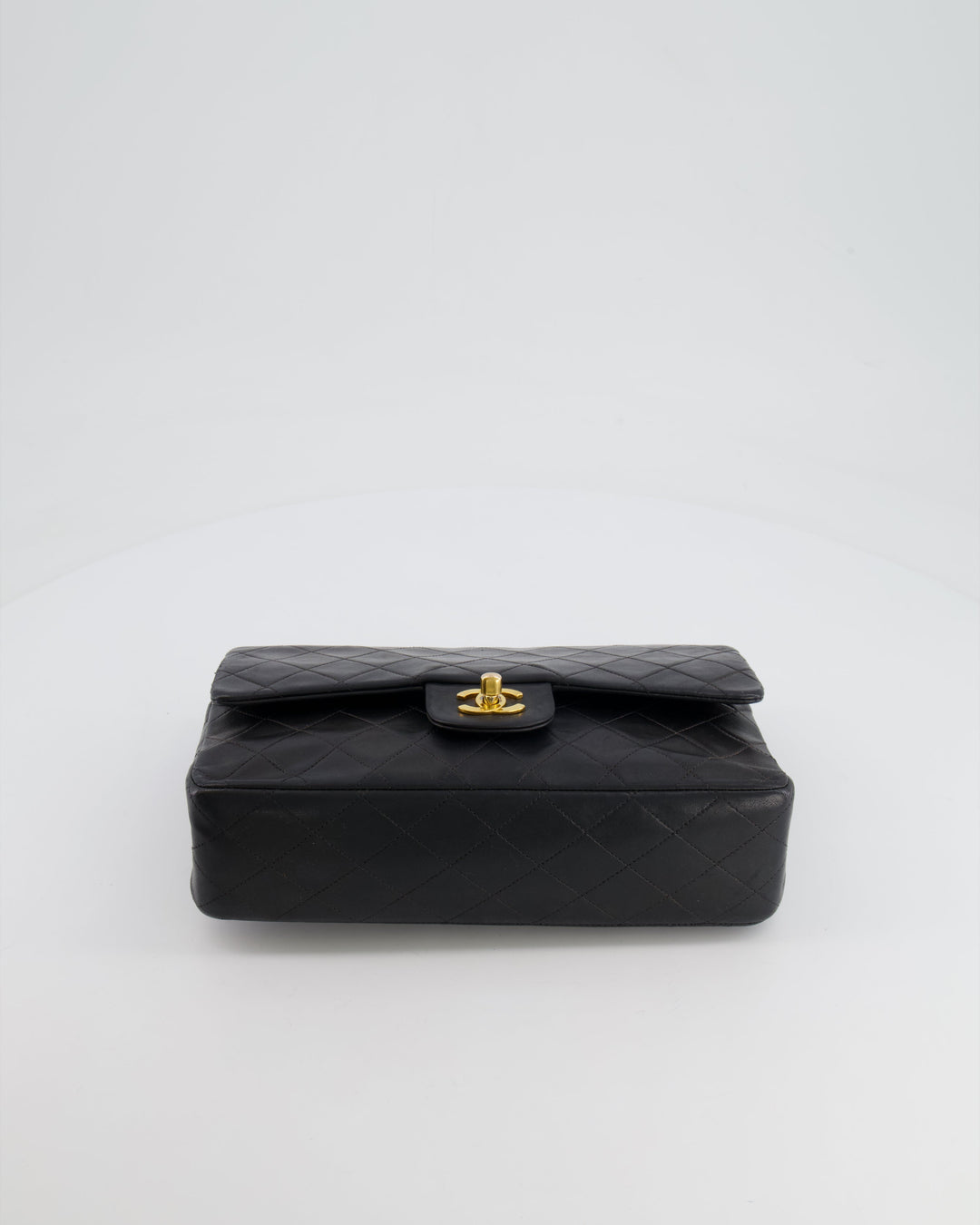Top Quality Chanel Vintage Black Medium Classic Double Flap Bag in Lambskin Leather with 24K Gold Hardware