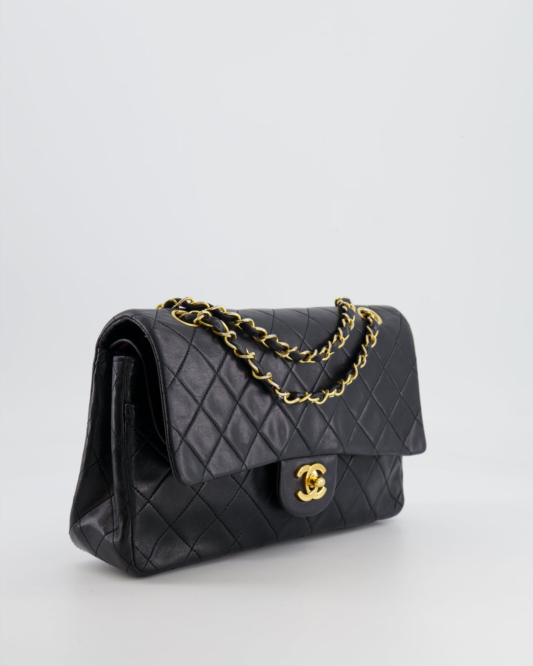 Top Quality Chanel Vintage Black Medium Classic Double Flap Bag in Lambskin Leather with 24K Gold Hardware