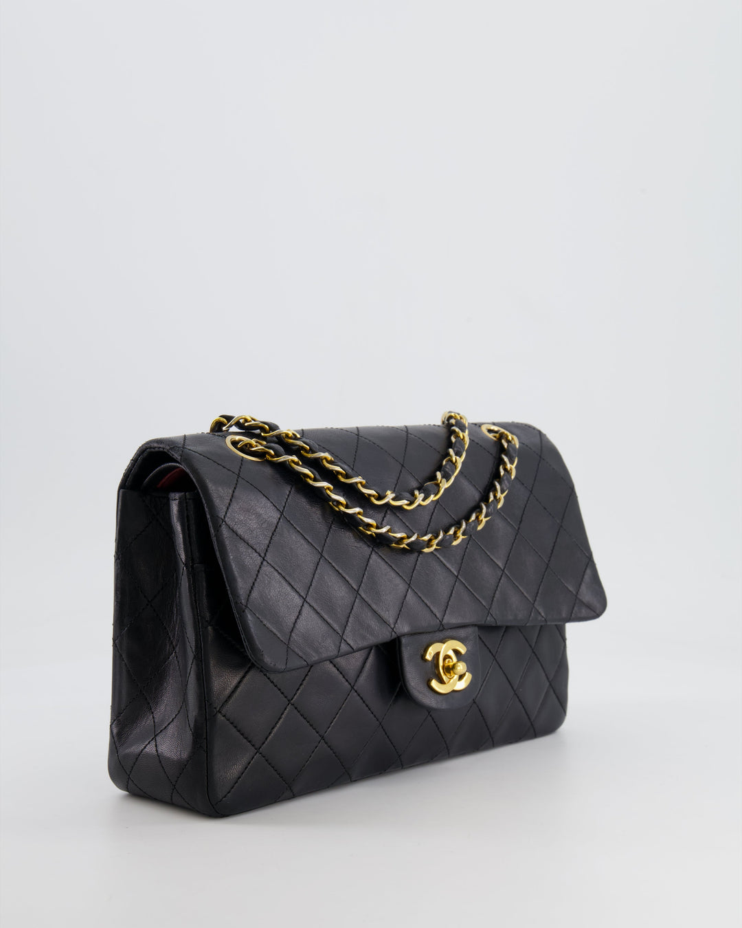 Top Quality Chanel Vintage Black Medium Classic Double Flap Bag in Lambskin Leather with 24K Gold Hardware