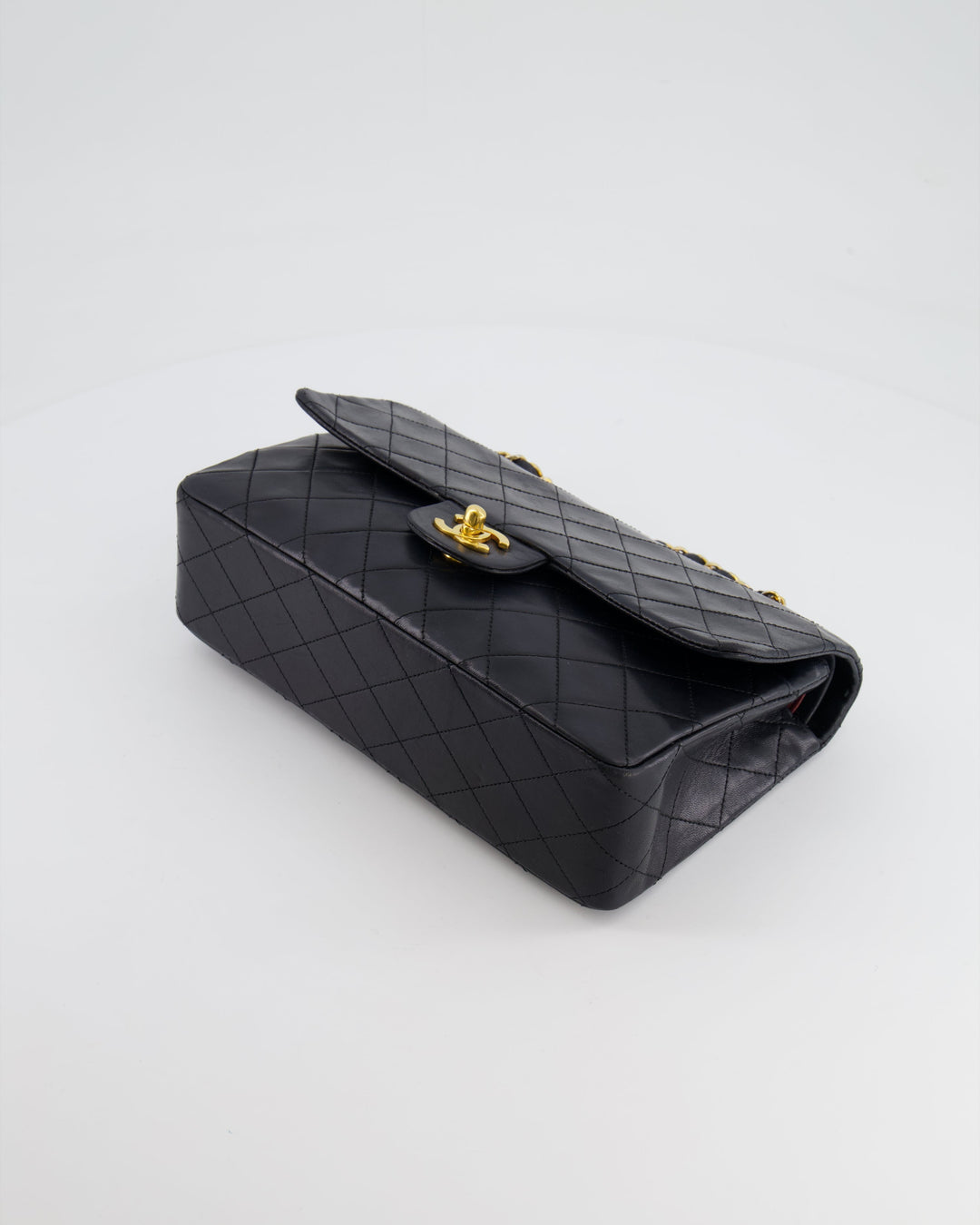 Top Quality Chanel Vintage Black Medium Classic Double Flap Bag in Lambskin Leather with 24K Gold Hardware