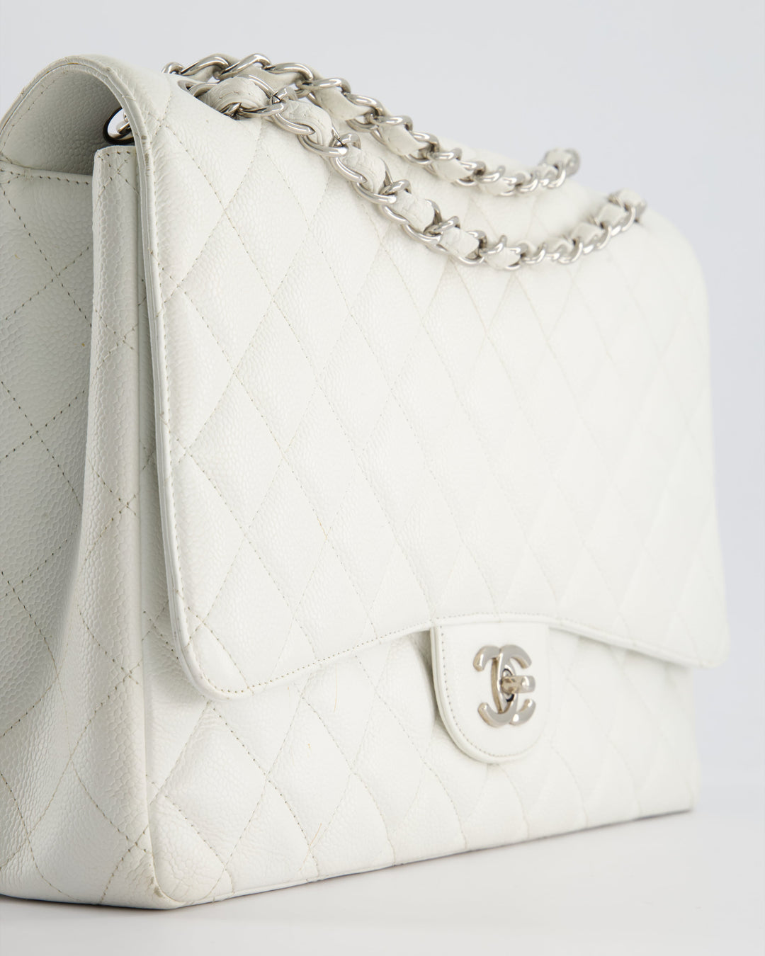 Top Quality Chanel White Classic Maxi Single Flap Bag in Caviar Leather with Silver Hardware