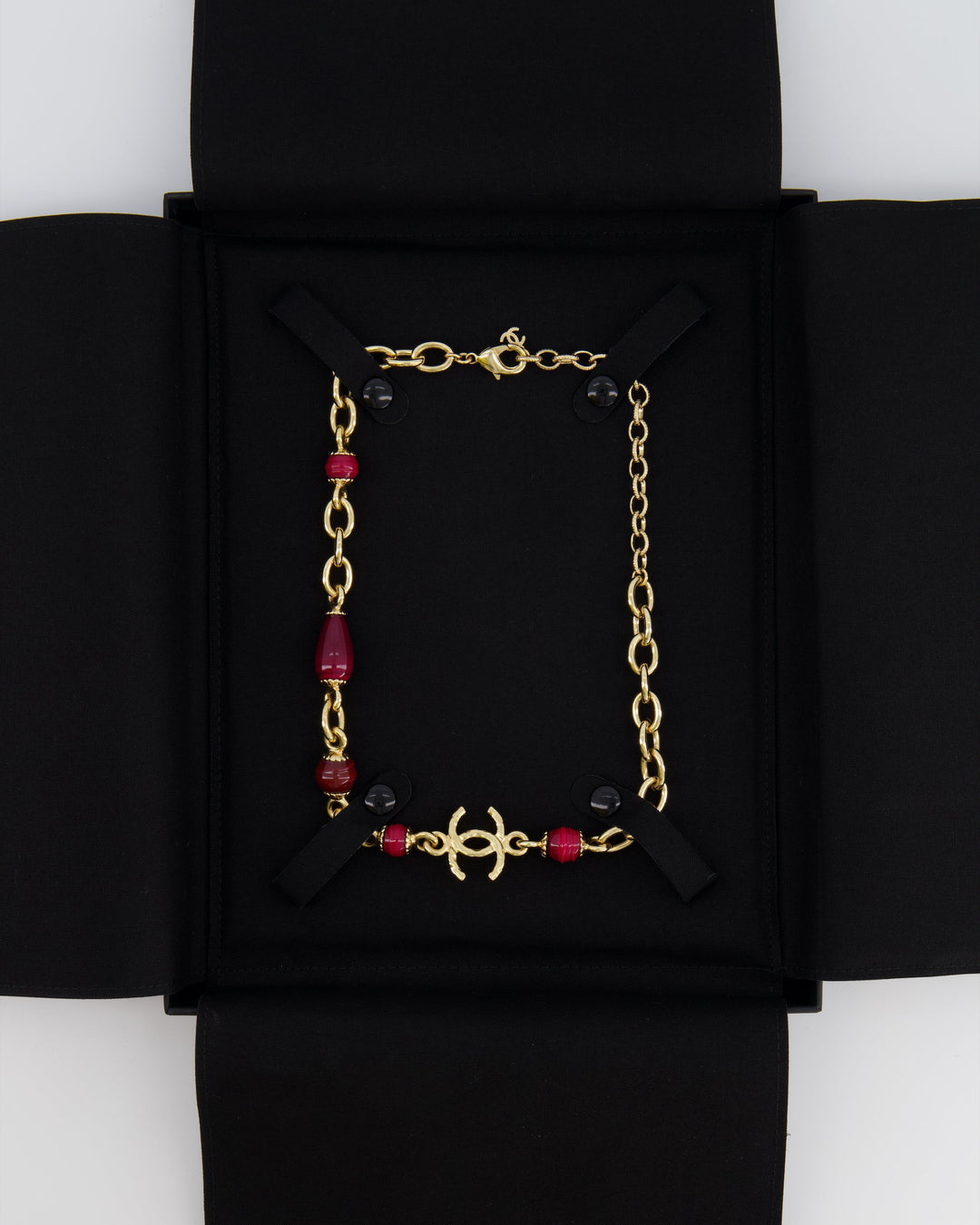 *HOT* Top Quality Chanel Gold Necklace with Burgundy Stone Details and CC Logo