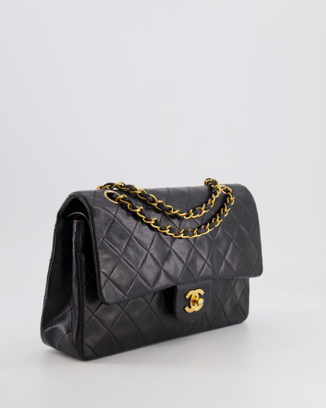 Top Quality Chanel Vintage Black Medium Classic Double Flap Bag in Lambskin Leather with 24K Gold Hardware
