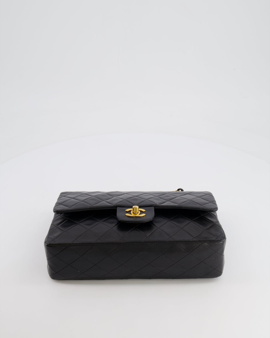 Top Quality Chanel Vintage Black Medium Classic Double Flap Bag in Lambskin Leather with 24K Gold Hardware
