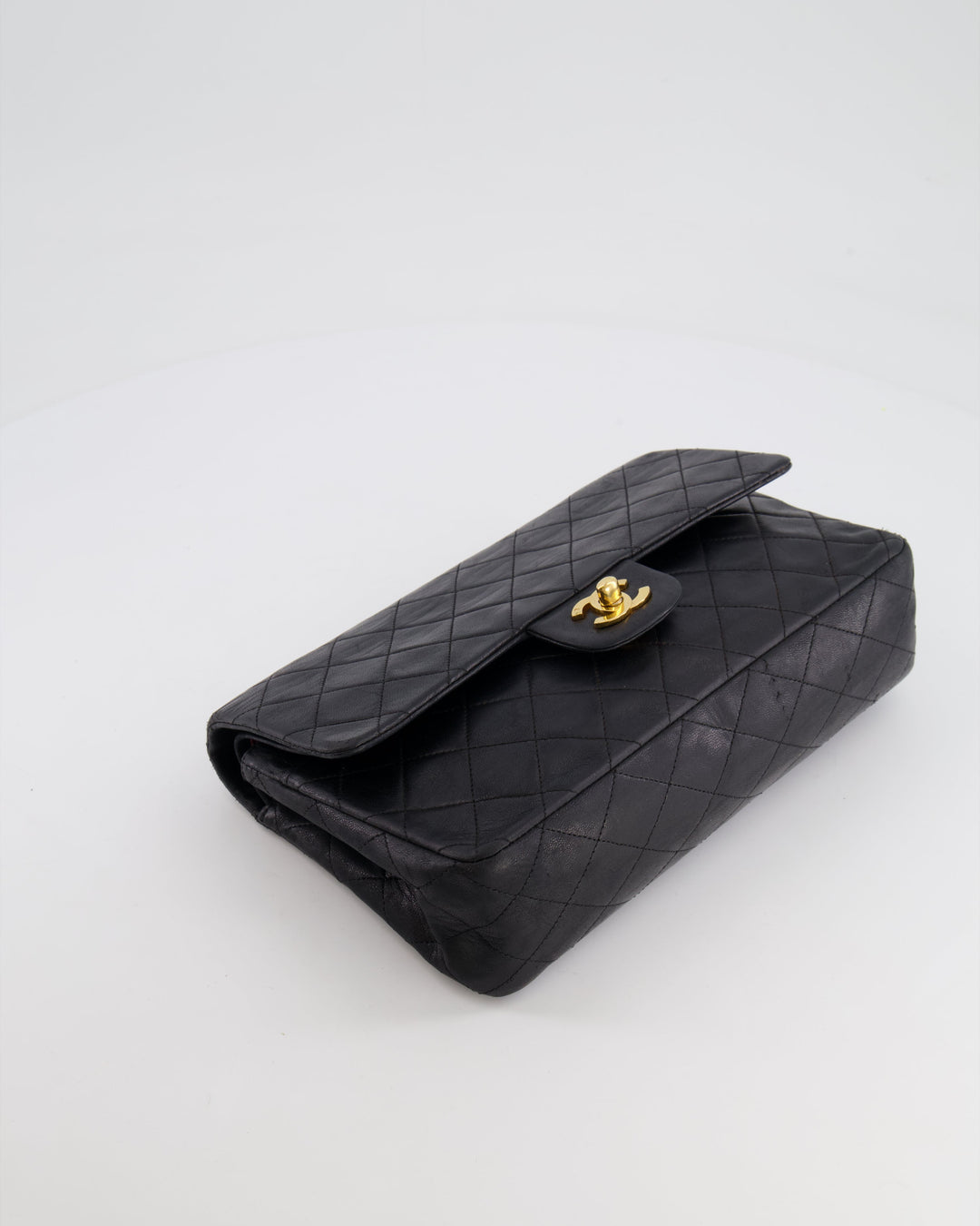 Top Quality Chanel Vintage Black Medium  Classic Double Flap Bag in Lambskin Leather with 24K Gold Hardware