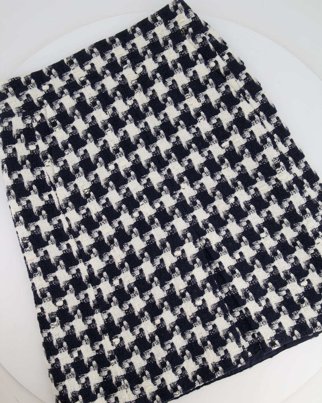 Top Quality Chanel 07/P Black, Navy and White Houndstooth Midi Skirt FR 38 (UK 10)