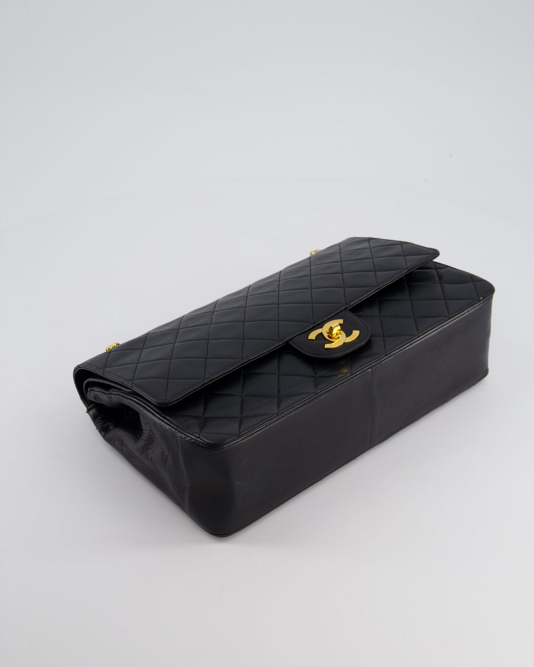 Top Quality Chanel Black Vintage Medium Lambskin Classic Flap with Stitched Edge and 24K Gold Hardware