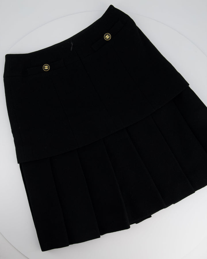 Top Quality Chanel Black Pleated Panel Skirt with Gold CC Back Pocket Button Detail Size FR 36/38 (UK 8-10)