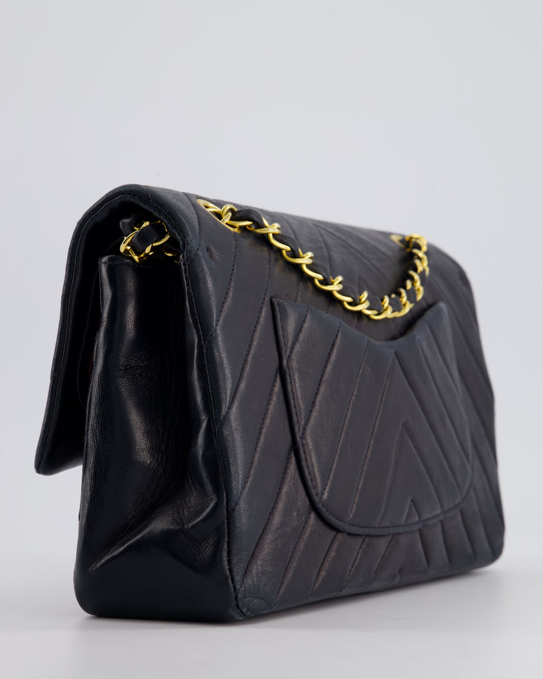 Top Quality Chanel Navy Vintage Classic Medium Chevron Double Flap Bag in Lambskin Leather with 24K Gold Hardware