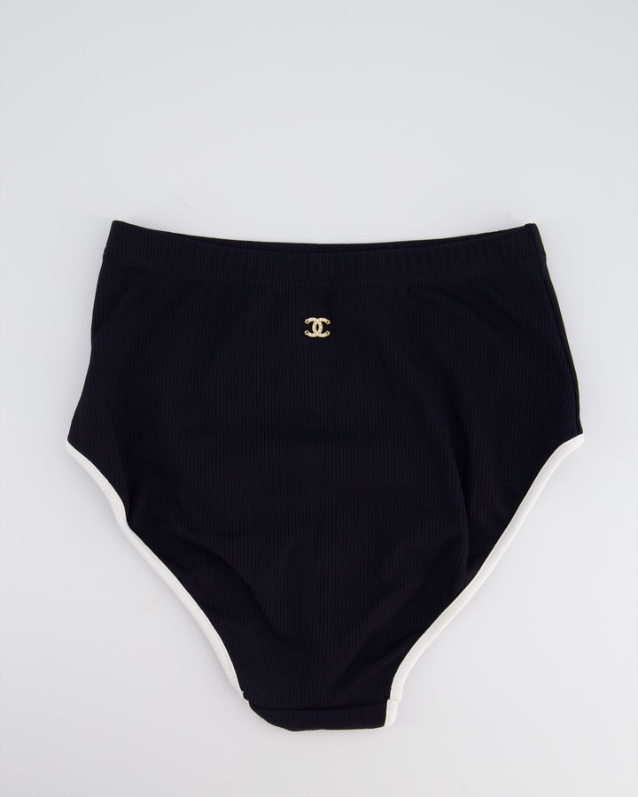 Top Quality Chanel 22S Black Two Piece Swim Suit Set with White Trim and Crystal CC Logo Detail Size Top FR 36 (UK 8) Bottoms FR 34 (UK 6)