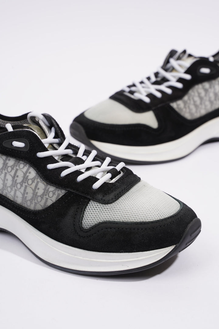 Christian Dior B25 Black / White / Black Oblique Mesh EU 41 UK 7