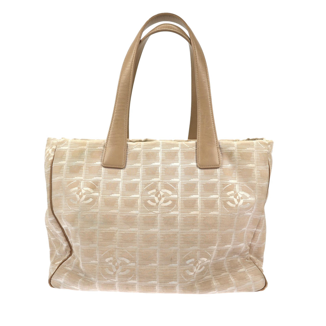 Chanel Shoulder Bag in Beige Fabric