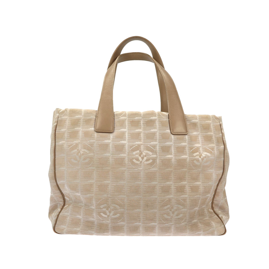 Chanel Shoulder Bag in Beige Fabric