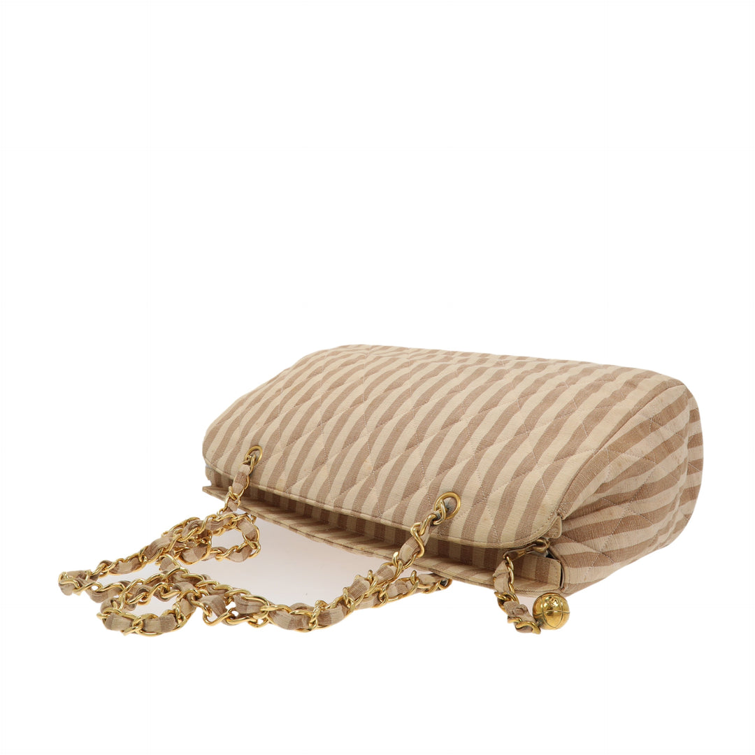 Chanel Shoulder Bag in Beige Fabric