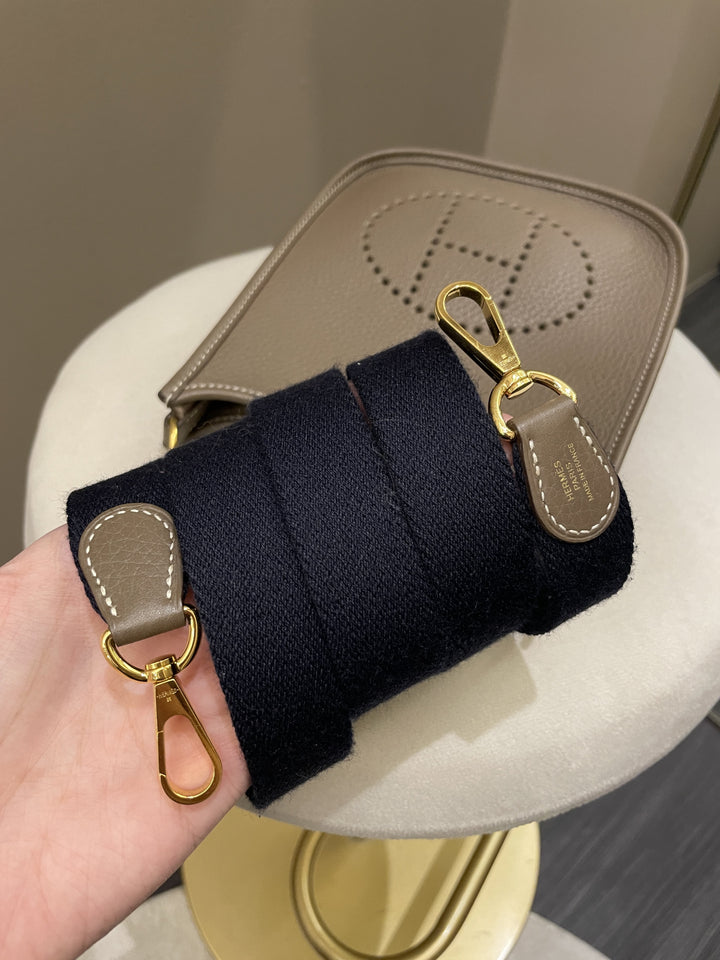 Top quality Hermes Mini Evelyne Etoupe Clemence