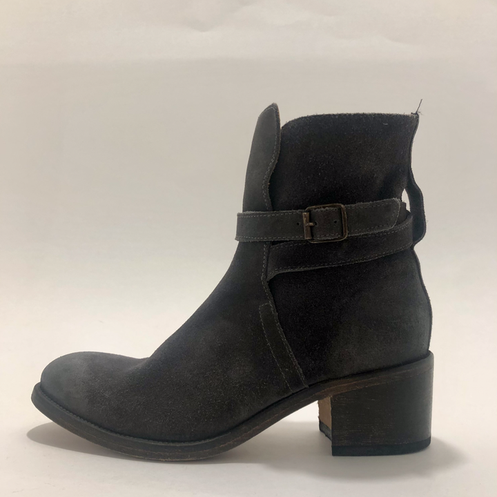 Atelier Voisin Grey Suede Booties, Sz 38 (8)